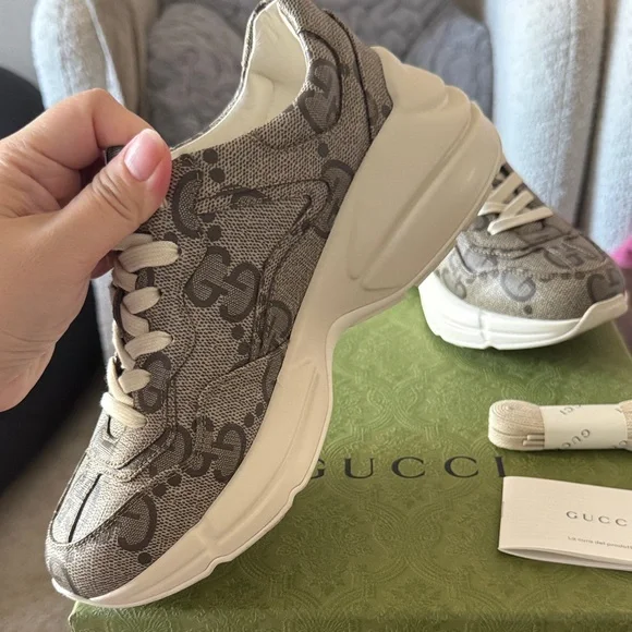 Gucci Brown Monogram Sneakers with White Sole - Picture 4 of 12